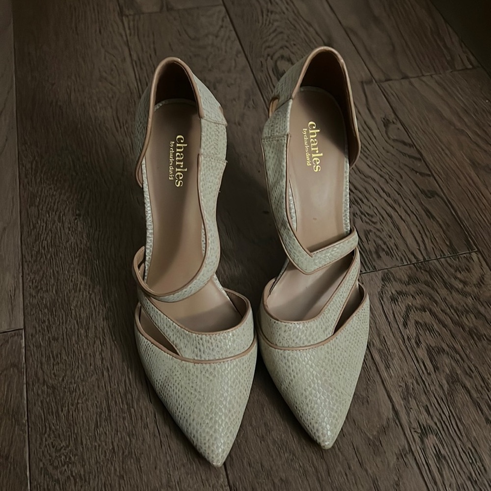 Charles by Charles David Tan Pumps Size 9